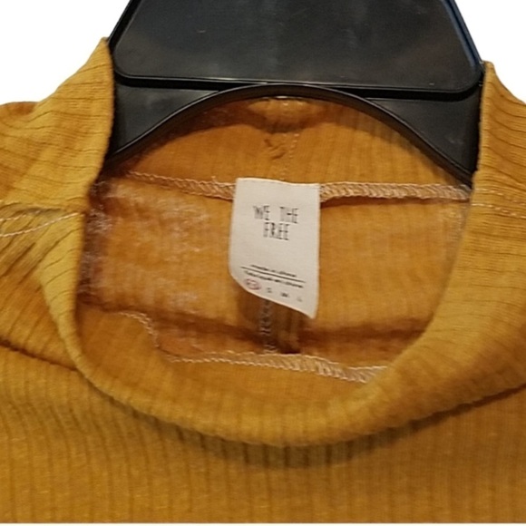🌸2/$25 NWT Goldenrod Free People Wedge Top Baby Turtleneck Cap Sleeve Ribbed - Picture 3 of 7